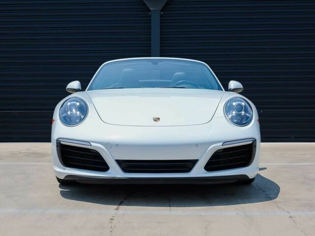 Белый Порше 911, объемом двигателя 3 л и пробегом 40 тыс. км за 39000 $, фото 1 на Automoto.ua