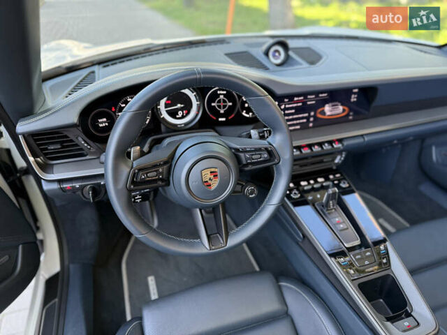 Белый Порше 911, объемом двигателя 2.98 л и пробегом 13 тыс. км за 180000 $, фото 54 на Automoto.ua
