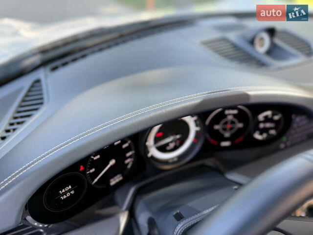 Белый Порше 911, объемом двигателя 2.98 л и пробегом 13 тыс. км за 180000 $, фото 51 на Automoto.ua