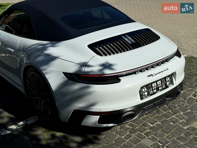 Белый Порше 911, объемом двигателя 2.98 л и пробегом 13 тыс. км за 180000 $, фото 36 на Automoto.ua