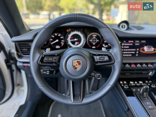 Белый Порше 911, объемом двигателя 2.98 л и пробегом 13 тыс. км за 180000 $, фото 55 на Automoto.ua