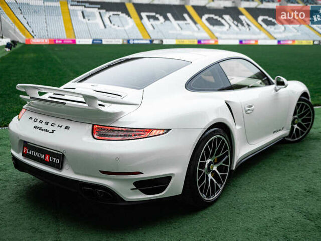 Білий Порше 911, об'ємом двигуна 3.8 л та пробігом 60 тис. км за 135900 $, фото 25 на Automoto.ua