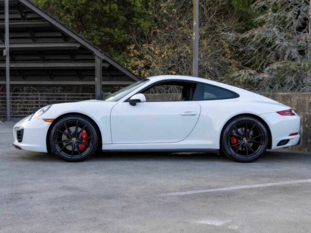 Білий Порше 911, об'ємом двигуна 3 л та пробігом 30 тис. км за 39000 $, фото 7 на Automoto.ua