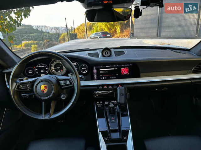 Белый Порше 911, объемом двигателя 3.75 л и пробегом 50 тыс. км за 350000 $, фото 19 на Automoto.ua