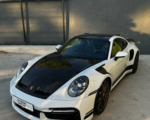 Белый Порше 911, объемом двигателя 3.75 л и пробегом 50 тыс. км за 350000 $, фото 3 на Automoto.ua