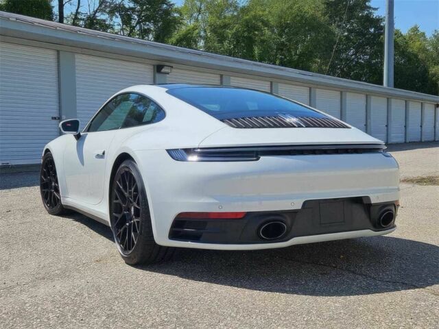 Белый Порше 911, объемом двигателя 3 л и пробегом 50 тыс. км за 38000 $, фото 5 на Automoto.ua