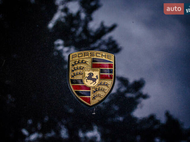 Черный Порше 911, объемом двигателя 3.6 л и пробегом 110 тыс. км за 41000 $, фото 36 на Automoto.ua