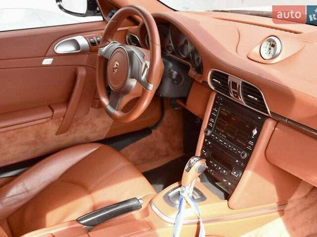 Чорний Порше 911, об'ємом двигуна 3.8 л та пробігом 90 тис. км за 63000 $, фото 13 на Automoto.ua