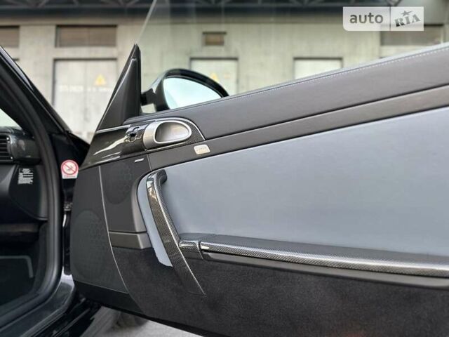 Черный Порше 911, объемом двигателя 3.8 л и пробегом 31 тыс. км за 139500 $, фото 36 на Automoto.ua