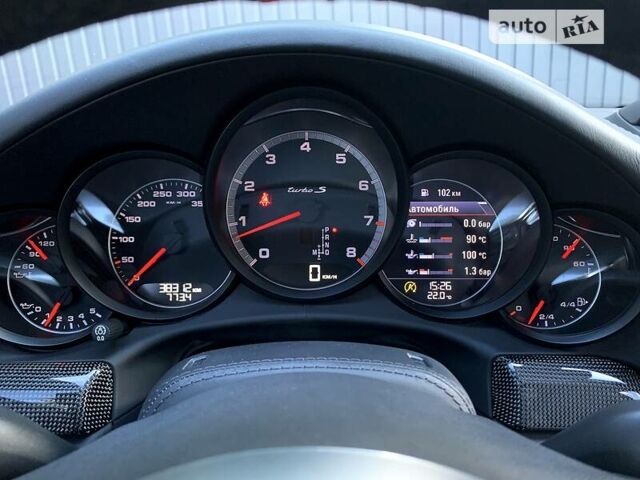 Черный Порше 911, объемом двигателя 3.8 л и пробегом 36 тыс. км за 112000 $, фото 39 на Automoto.ua