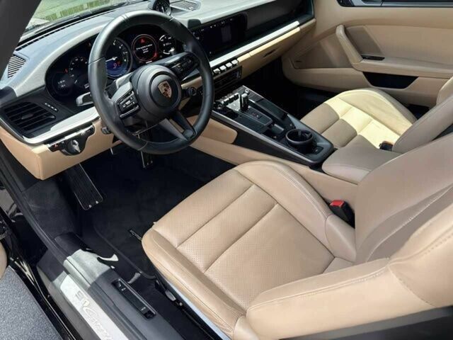 Черный Порше 911, объемом двигателя 3 л и пробегом 48 тыс. км за 28000 $, фото 10 на Automoto.ua