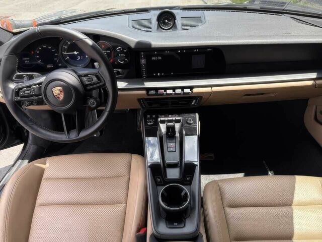 Черный Порше 911, объемом двигателя 3 л и пробегом 51 тыс. км за 49000 $, фото 11 на Automoto.ua