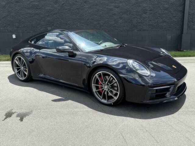 Черный Порше 911, объемом двигателя 3 л и пробегом 44 тыс. км за 85000 $, фото 1 на Automoto.ua