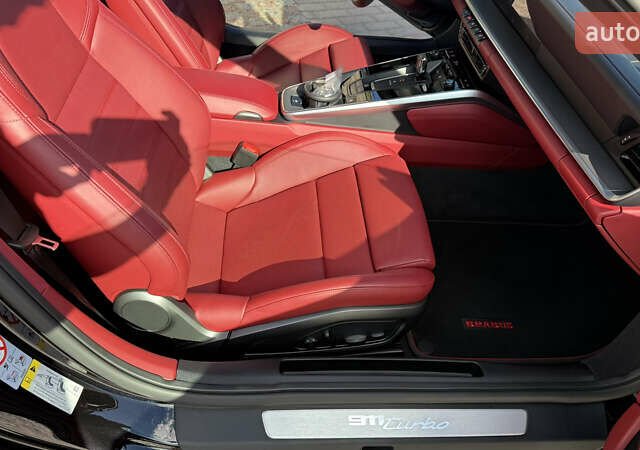 Черный Порше 911, объемом двигателя 3.75 л и пробегом 6 тыс. км за 390000 $, фото 29 на Automoto.ua