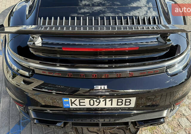 Черный Порше 911, объемом двигателя 3.75 л и пробегом 6 тыс. км за 390000 $, фото 18 на Automoto.ua