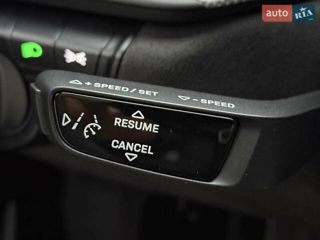 Черный Порше 911, объемом двигателя 2.98 л и пробегом 19 тыс. км за 210000 $, фото 69 на Automoto.ua