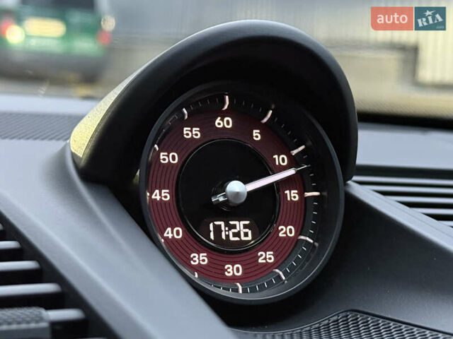 Черный Порше 911, объемом двигателя 2.98 л и пробегом 19 тыс. км за 210000 $, фото 83 на Automoto.ua