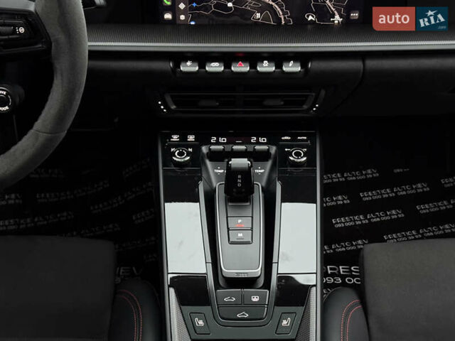 Черный Порше 911, объемом двигателя 2.98 л и пробегом 19 тыс. км за 210000 $, фото 63 на Automoto.ua