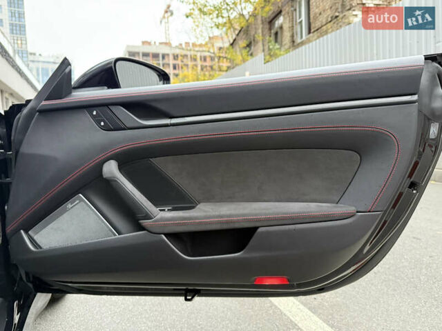 Черный Порше 911, объемом двигателя 2.98 л и пробегом 19 тыс. км за 210000 $, фото 60 на Automoto.ua