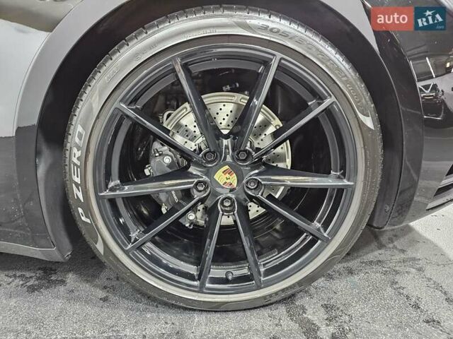 Черный Порше 911, объемом двигателя 2.98 л и пробегом 10 тыс. км за 165555 $, фото 35 на Automoto.ua
