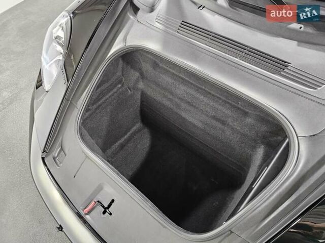 Черный Порше 911, объемом двигателя 2.98 л и пробегом 10 тыс. км за 165555 $, фото 30 на Automoto.ua