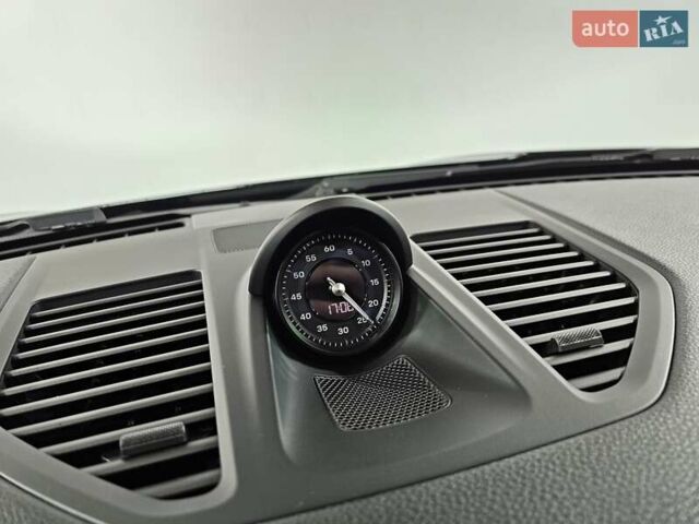 Черный Порше 911, объемом двигателя 2.98 л и пробегом 10 тыс. км за 165555 $, фото 20 на Automoto.ua