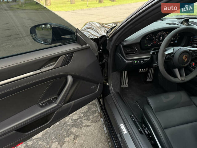 Черный Порше 911, объемом двигателя 2.98 л и пробегом 1 тыс. км за 230000 $, фото 23 на Automoto.ua