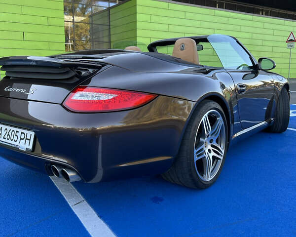 Порше 911 2009 в Запорожье на Automoto.ua Коричневый Порше 911, объемом двигателя 3.82 л и пробегом 54 тыс. км за 58000 $, фото 13 на Automoto.ua
