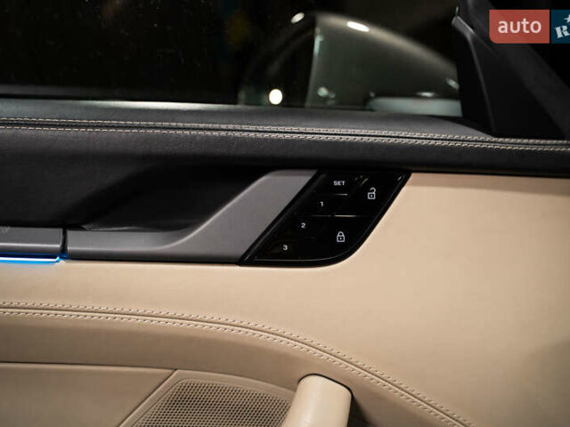 Порше 911 2019 в Луцке на Automoto.ua Коричневый Порше 911, объемом двигателя 3 л и пробегом 28 тыс. км за 144000 $, фото 34 на Automoto.ua