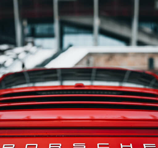 Красный Порше 911, объемом двигателя 3.81 л и пробегом 60 тыс. км за 79999 $, фото 6 на Automoto.ua