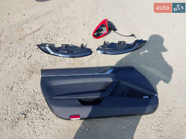 Красный Порше 911, объемом двигателя 2.98 л и пробегом 46 тыс. км за 53100 $, фото 15 на Automoto.ua