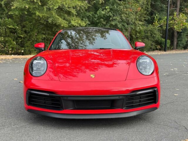 Красный Порше 911, объемом двигателя 3 л и пробегом 33 тыс. км за 46000 $, фото 1 на Automoto.ua