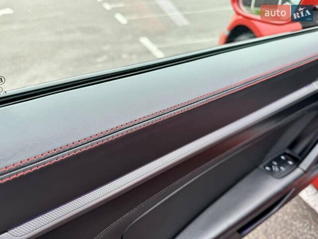 Красный Порше 911, объемом двигателя 2.98 л и пробегом 17 тыс. км за 160000 $, фото 25 на Automoto.ua