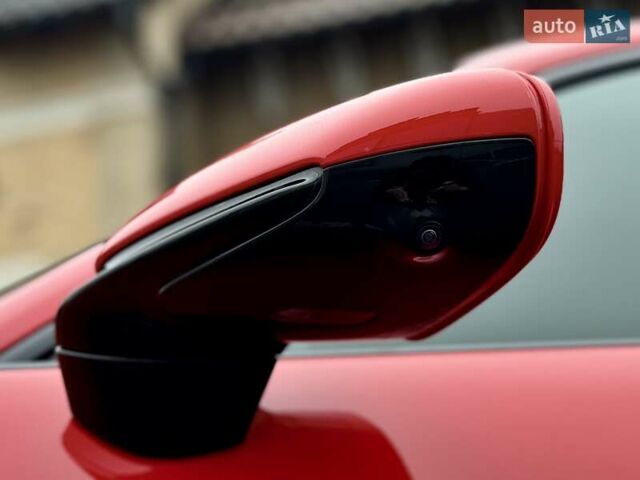 Красный Порше 911, объемом двигателя 2.98 л и пробегом 17 тыс. км за 160000 $, фото 20 на Automoto.ua