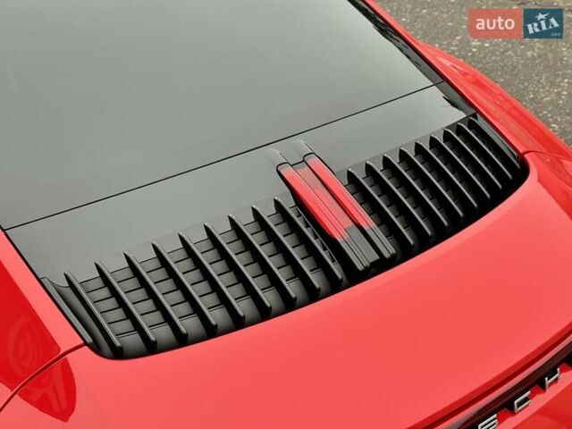 Красный Порше 911, объемом двигателя 2.98 л и пробегом 17 тыс. км за 160000 $, фото 18 на Automoto.ua