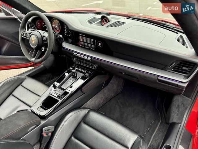Красный Порше 911, объемом двигателя 2.98 л и пробегом 17 тыс. км за 160000 $, фото 29 на Automoto.ua
