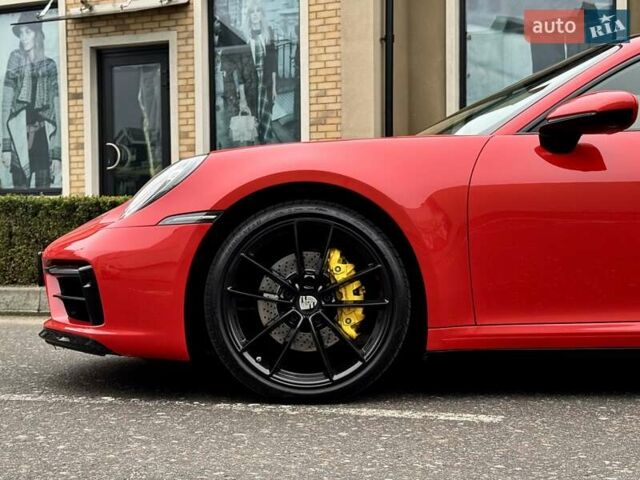 Красный Порше 911, объемом двигателя 2.98 л и пробегом 17 тыс. км за 160000 $, фото 16 на Automoto.ua