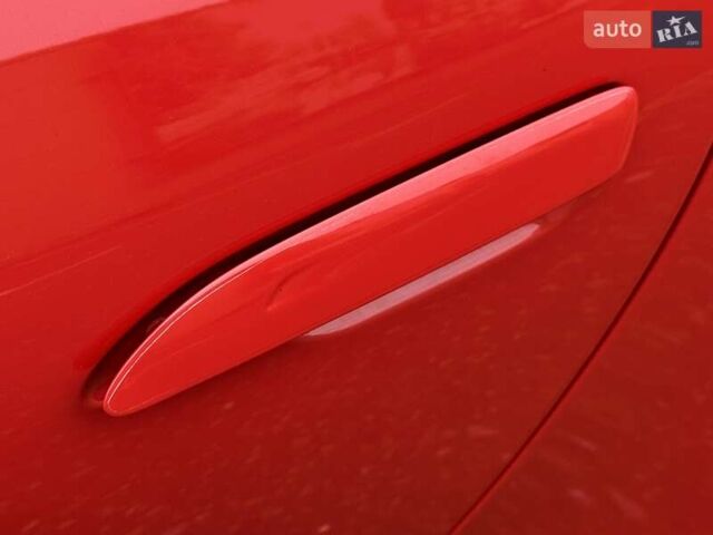 Красный Порше 911, объемом двигателя 2.98 л и пробегом 17 тыс. км за 160000 $, фото 21 на Automoto.ua