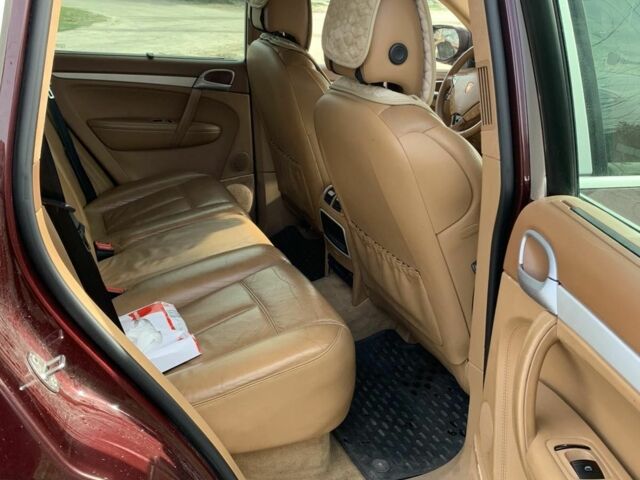 Красный Порше 911, объемом двигателя 4.8 л и пробегом 250 тыс. км за 10224 $, фото 3 на Automoto.ua