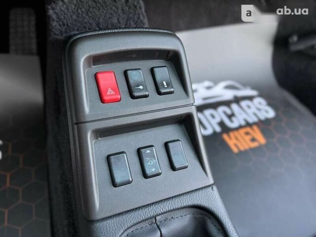 Порше 911, объемом двигателя 3.6 л и пробегом 115 тыс. км за 108500 $, фото 26 на Automoto.ua