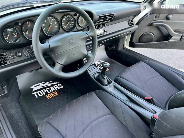 Порше 911, объемом двигателя 3.6 л и пробегом 115 тыс. км за 108500 $, фото 22 на Automoto.ua