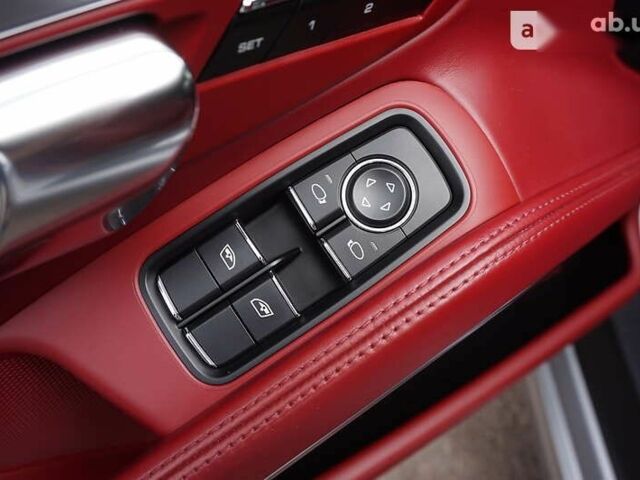 Порше 911, объемом двигателя 3 л и пробегом 64 тыс. км за 93000 $, фото 16 на Automoto.ua