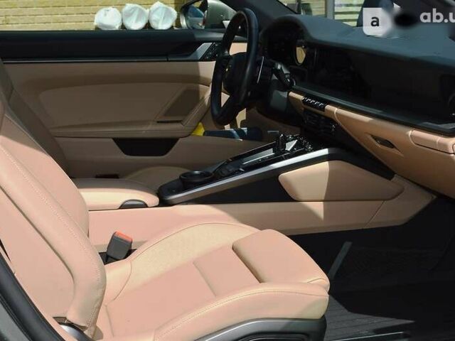 Порше 911, объемом двигателя 3 л и пробегом 22 тыс. км за 149000 $, фото 26 на Automoto.ua