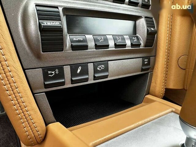 Порше 911, объемом двигателя 3.8 л и пробегом 139 тыс. км за 59000 $, фото 29 на Automoto.ua