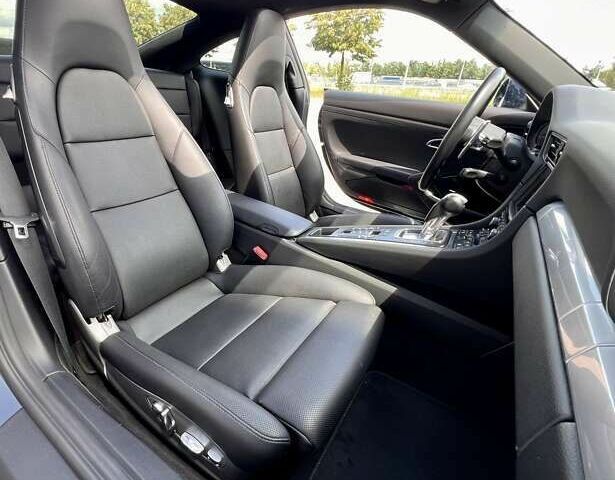 Порше 911, объемом двигателя 3.4 л и пробегом 118 тыс. км за 67000 $, фото 24 на Automoto.ua