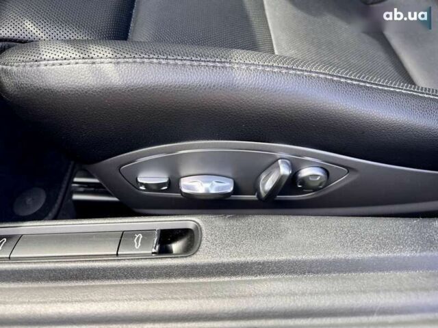 Порше 911, объемом двигателя 3.4 л и пробегом 118 тыс. км за 67000 $, фото 14 на Automoto.ua