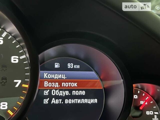 Порше 911, объемом двигателя 3.8 л и пробегом 23 тыс. км за 199900 $, фото 115 на Automoto.ua