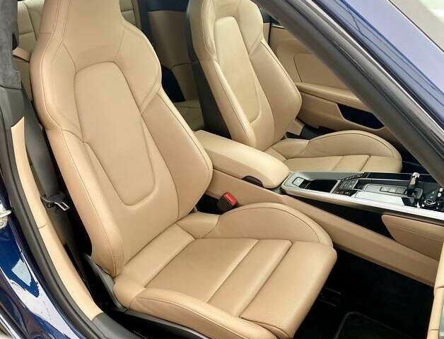 Порше 911, объемом двигателя 3 л и пробегом 47 тыс. км за 111000 $, фото 28 на Automoto.ua