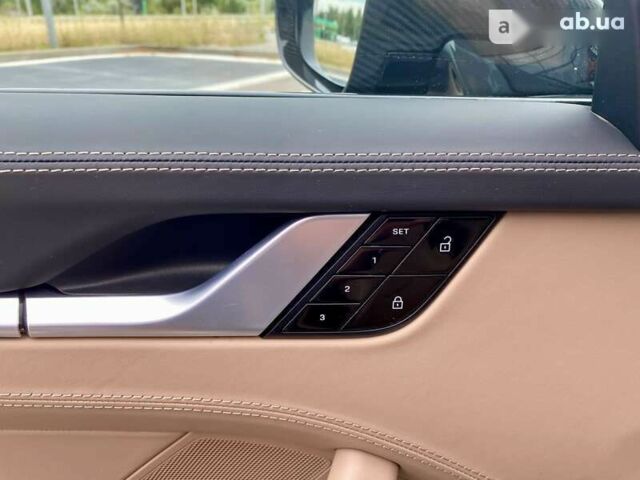 Порше 911, объемом двигателя 3 л и пробегом 47 тыс. км за 111000 $, фото 15 на Automoto.ua