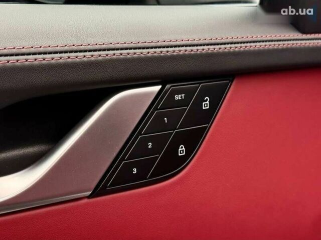 Порше 911, объемом двигателя 3.8 л и пробегом 7 тыс. км за 349500 $, фото 28 на Automoto.ua